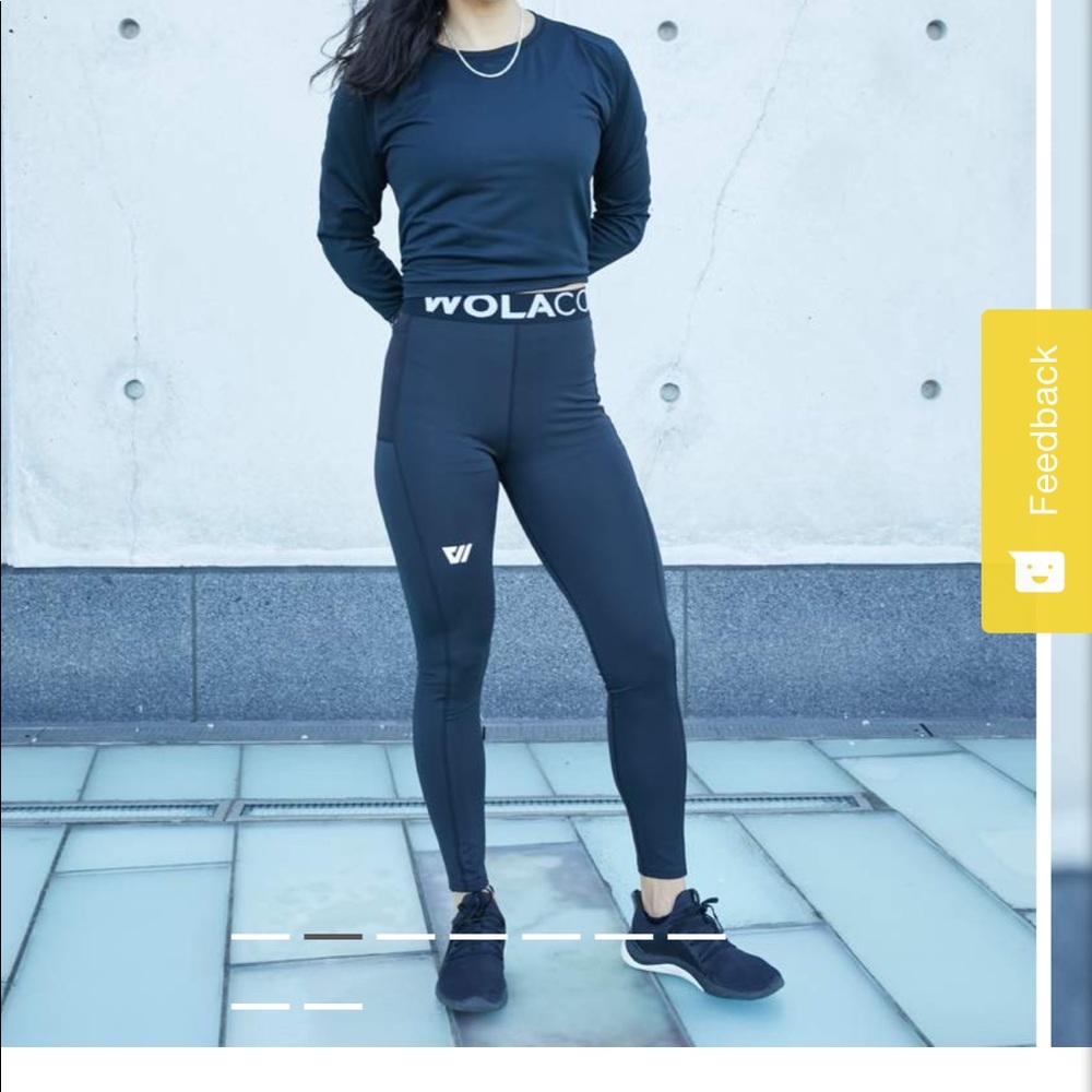 Black athletic leggings